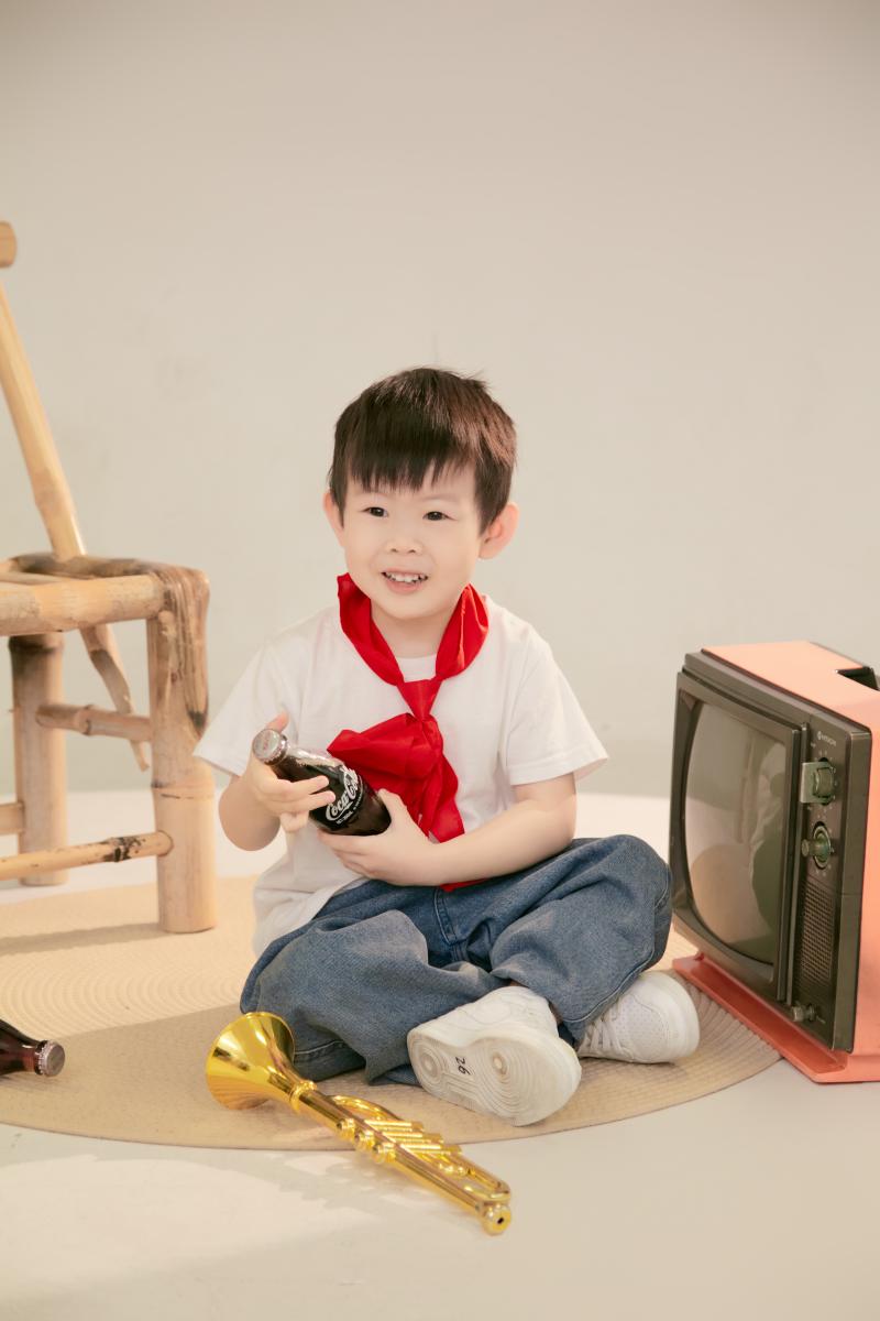 杨弘屹(1).jpg 杨弘屹(1).jpg