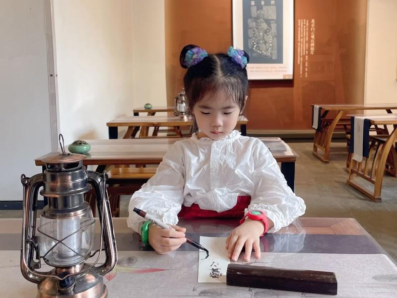 中一班:胡梓玥编辑后.jpg 中一班:胡梓玥编辑后.jpg