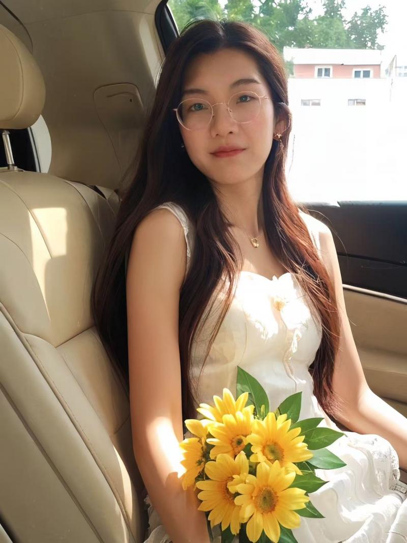 任晓莉.jpg 任晓莉.jpg