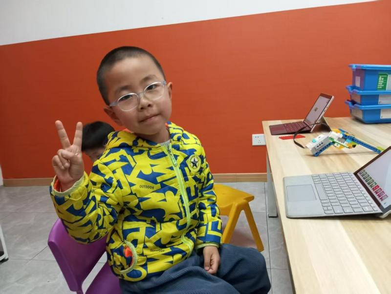 大四班:唐梓文.jpg 大四班:唐梓文.jpg