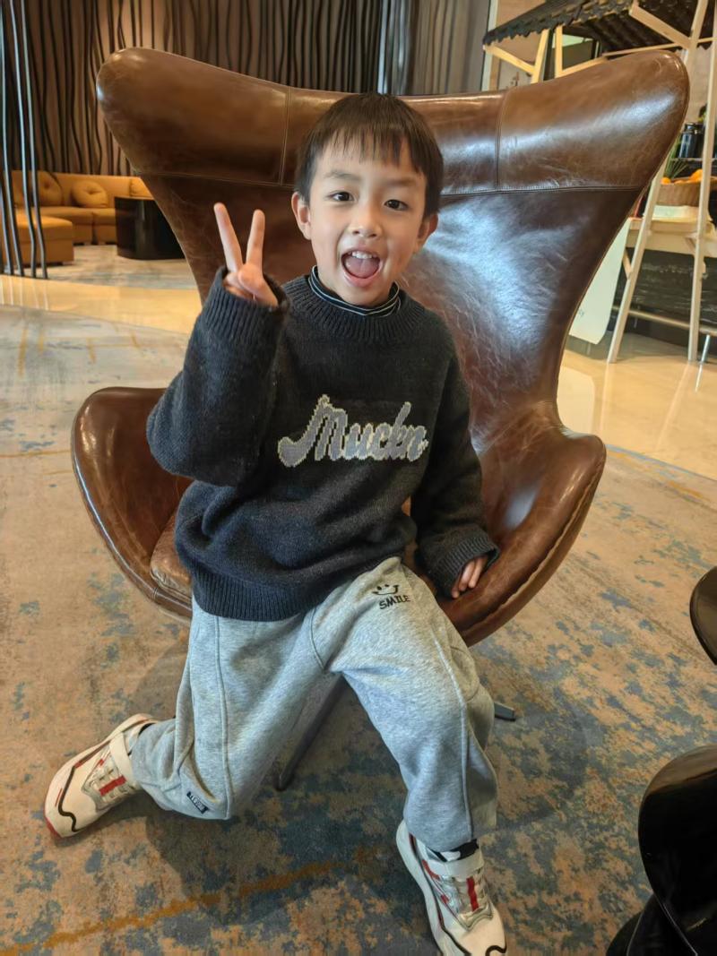 洪乐天.JPG 洪乐天.JPG