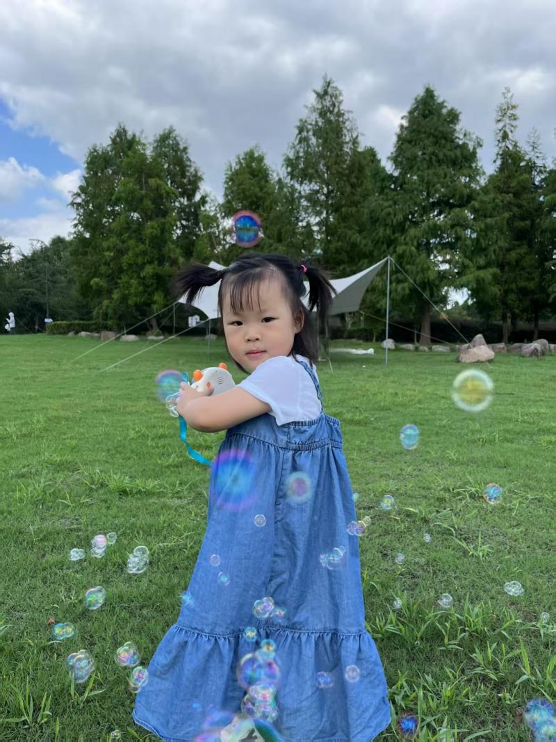 陆语之.jpg 陆语之.jpg