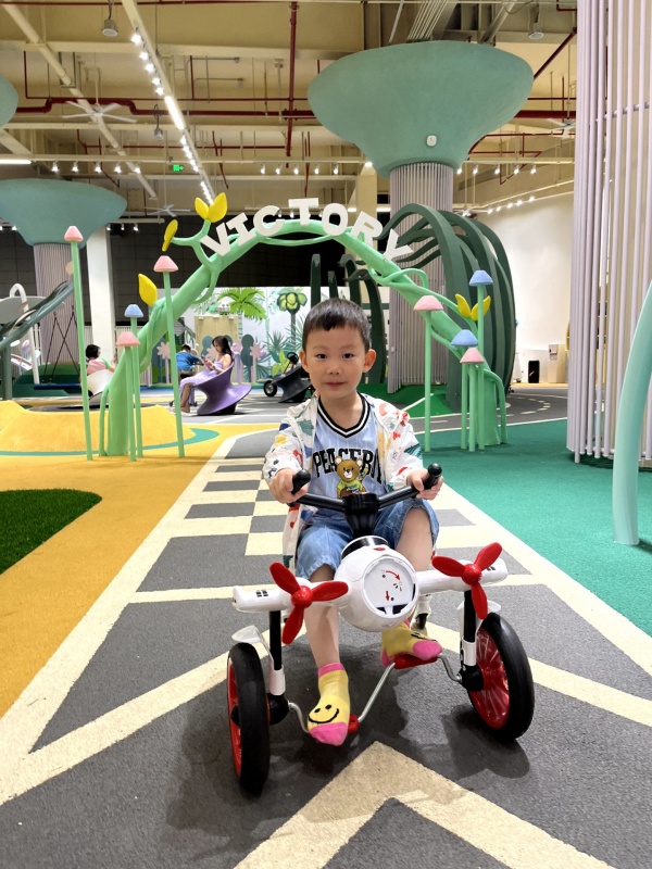 大四班:钱翊辰(编辑后).jpg 大四班:钱翊辰(编辑后).jpg