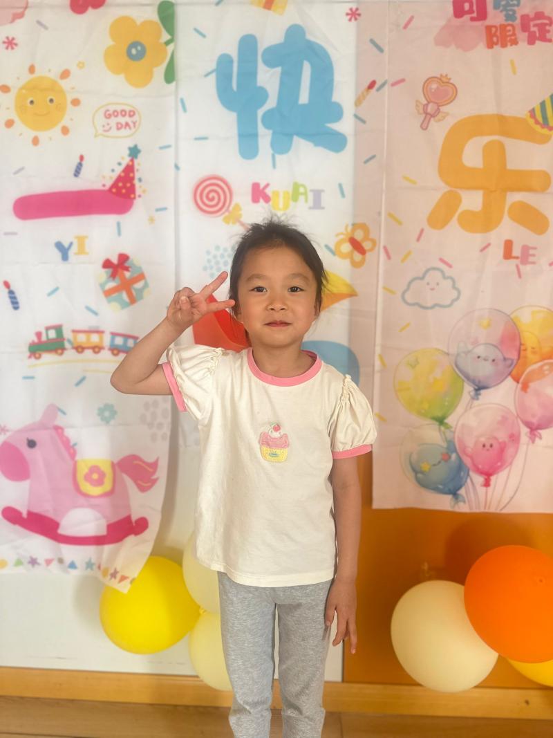 中五班 刘荃昕.jpg 中五班 刘荃昕.jpg