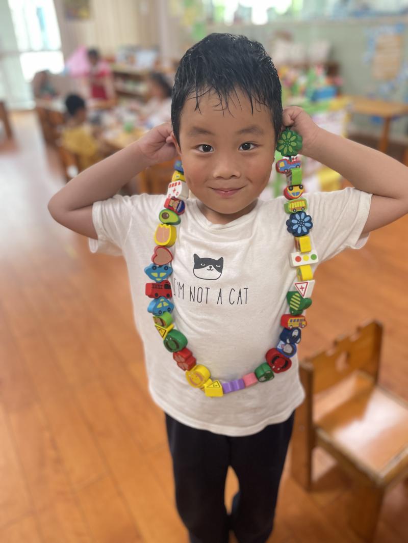 中五班 杨逸兴.jpg 中五班 杨逸兴.jpg