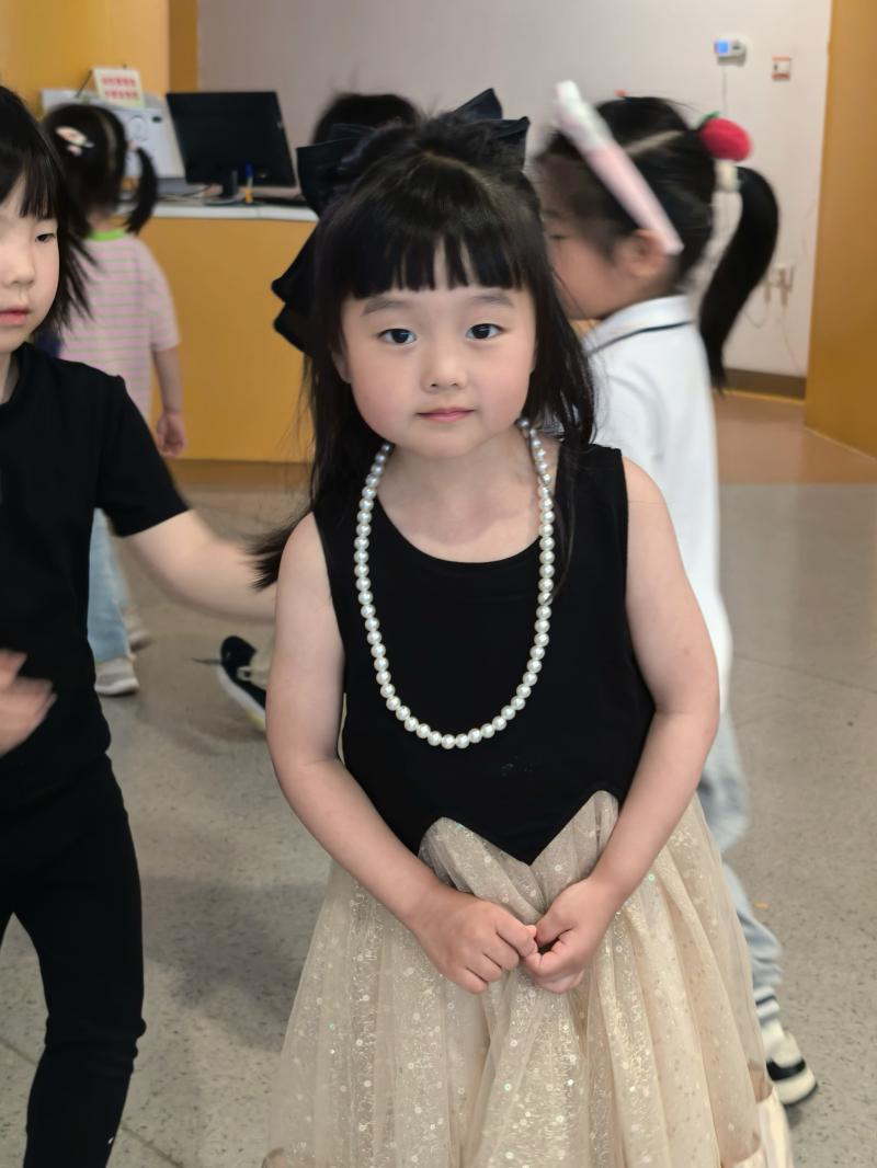 中一班 刘雨菲.jpg 中一班 刘雨菲.jpg