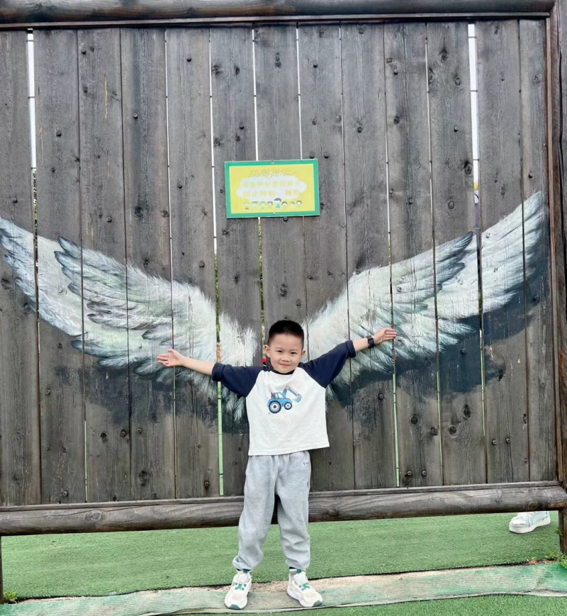 中八班 许子骞.png 中八班 许子骞.png