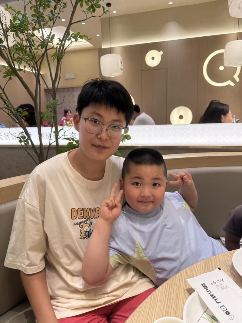 赵子熙妈妈.jpg 赵子熙妈妈.jpg