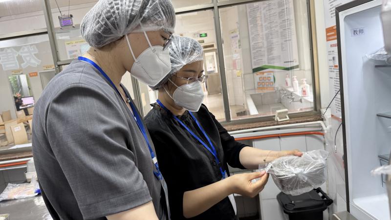 5.5月20日实幼(城中)照片2.jpg 5.5月20日实幼(城中)照片2.jpg