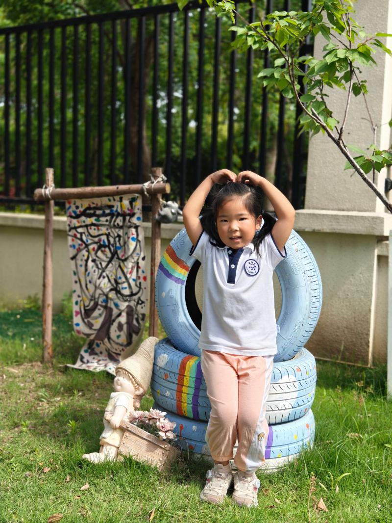 大五班 石赟格(1).jpg 大五班 石赟格(1).jpg