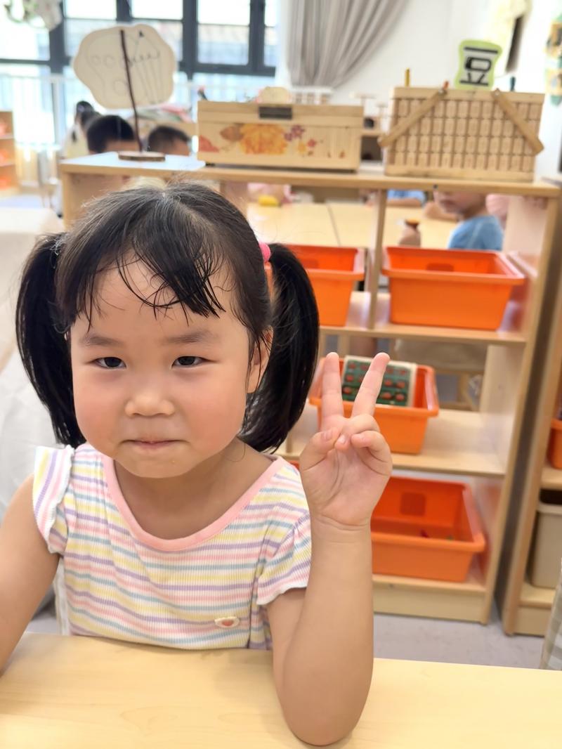 吴清岚.jpg 吴清岚.jpg