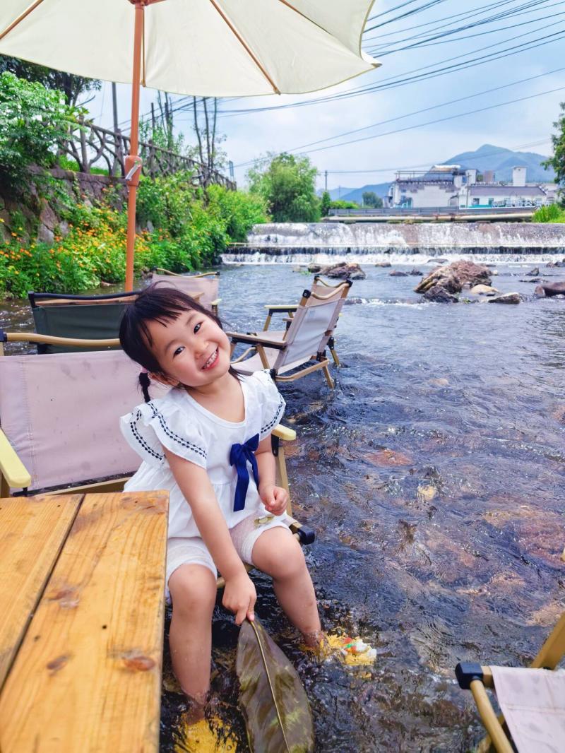 张舒玥.jpg 张舒玥.jpg