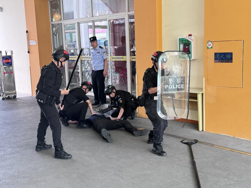 防暴演练.JPG