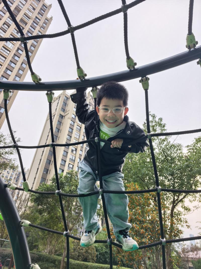 中二班 徐舒放.jpg