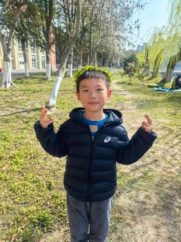 中五班 黄修齐.jpg